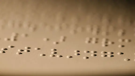 HEARIT.IO makes the smart home as understandable as braille text for a blind person
